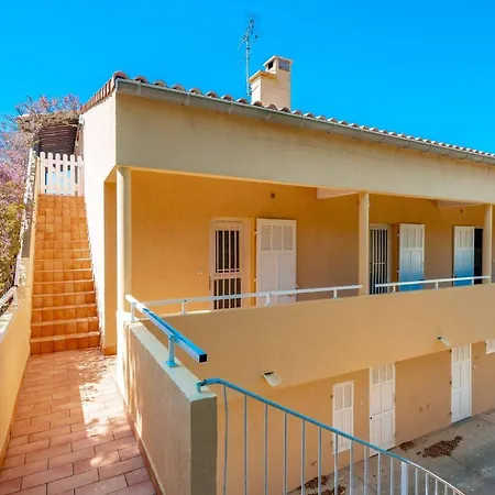 Chaleureux Avec Terrasse Et Parking Au Lavandou - Fr-1-816-2 *