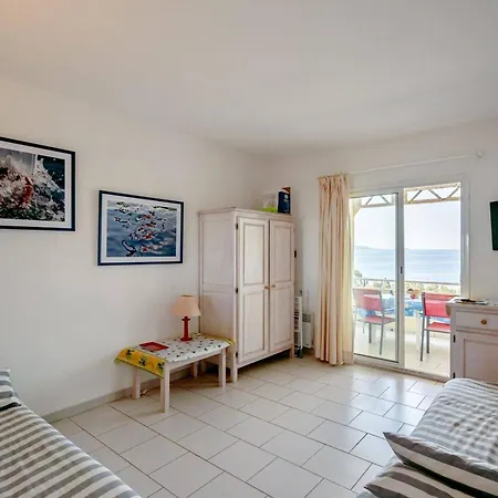 Chaleureux Avec Terrasse Et Parking Au Lavandou - Fr-1-816-2 Апартаменти Ле-Лаванду