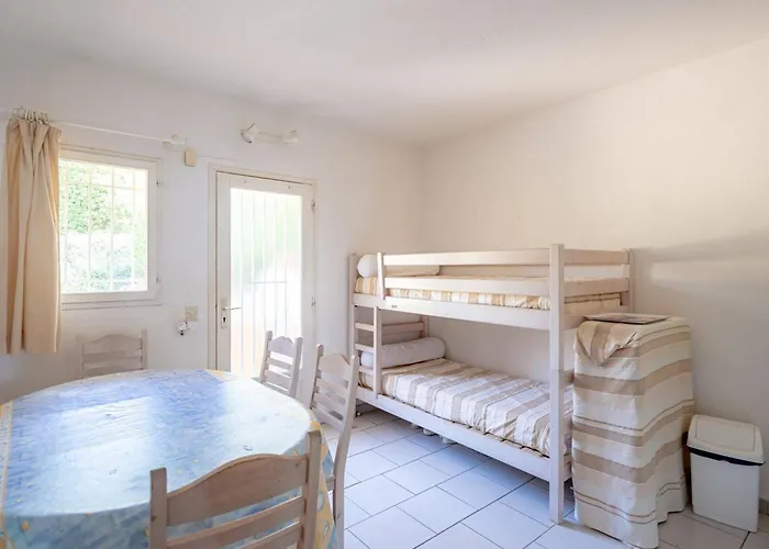 Chaleureux Avec Terrasse Et Parking Au Lavandou - Fr-1-816-2 Apartmán