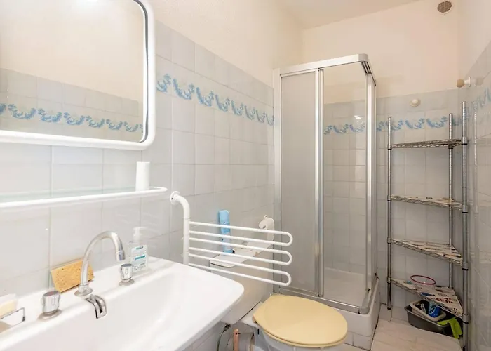 Apartmán Chaleureux Avec Terrasse Et Parking Au Lavandou - Fr-1-816-2 *